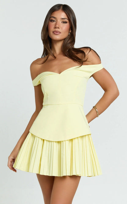Women's Yellow Wedding Guest Sleeveless Tiered Mini Dress - product image 1